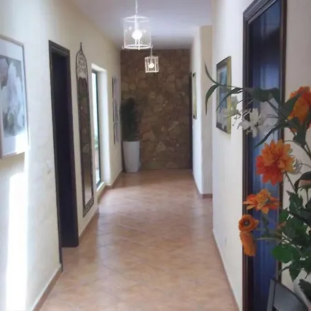 Sleeps 8 Pool Wifi Vila *