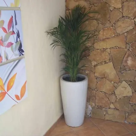Sleeps 8 Pool Wifi Vila